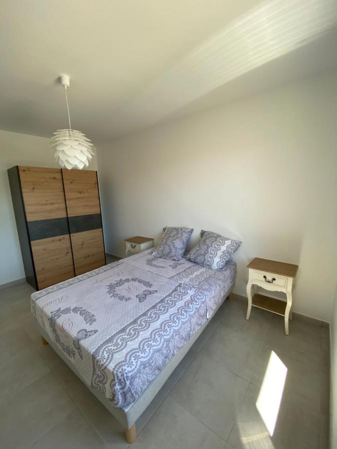 Appartement Isle Sur La Sorgue LʼIsle-sur-la-Sorgue Dış mekan fotoğraf